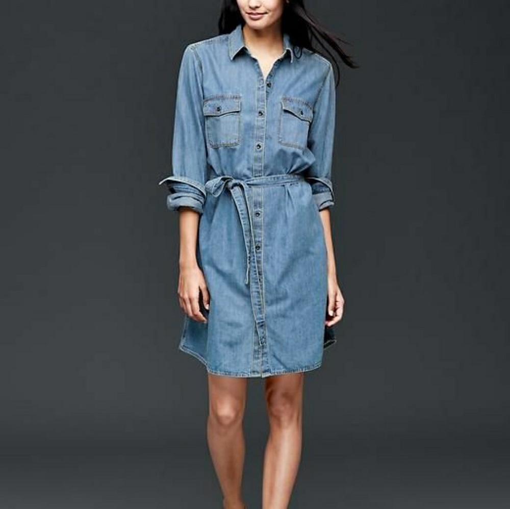 NWOT GAP demin chambray button down shirt dress